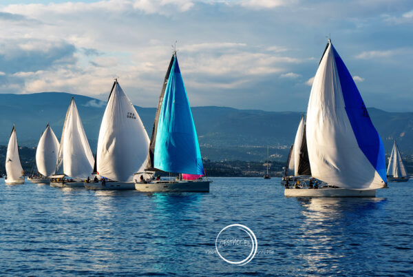 Voilier en mer lors de la Croisière Bleue Antibes-Calvi – 59ᵉ édition